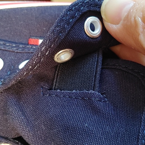 🌻BOY'S PREPPY TOMMY HILFIGER SNEAKERS - Picture 10 of 10